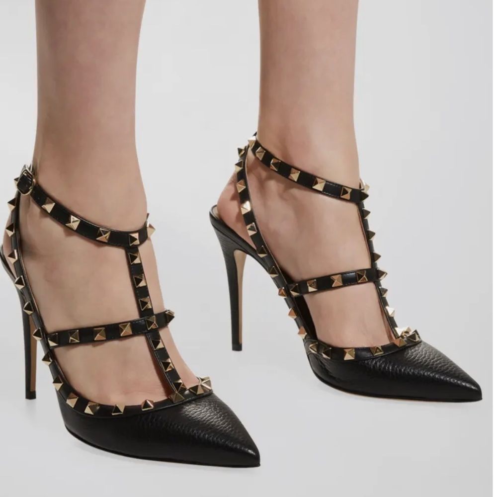 Valentino Rockstud Shoes in Black